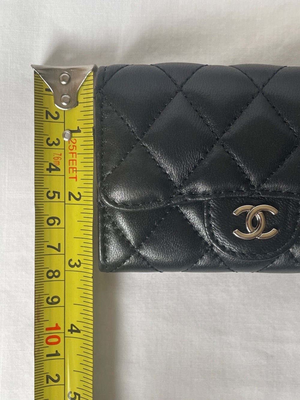 Chanel GWP Small Quilted Change Purse Card Holder Wallet - Picture 11 of 11